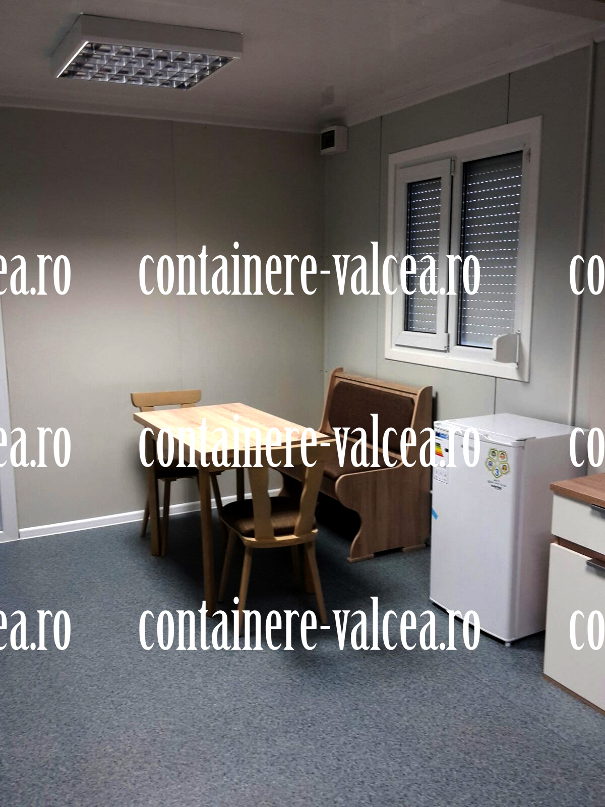 container pret Valcea